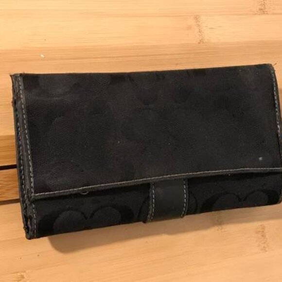 COACH Designer Bi-Fold Clutch Wallet Organizer / Cardholder - Picture 1 of 3